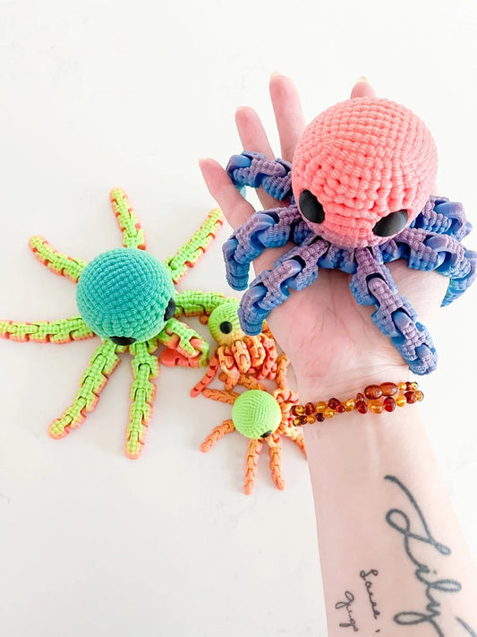 Baby Wiggle Octopi ā Crocheted Sensory Fidget Toy - Puppy's Aesthetics