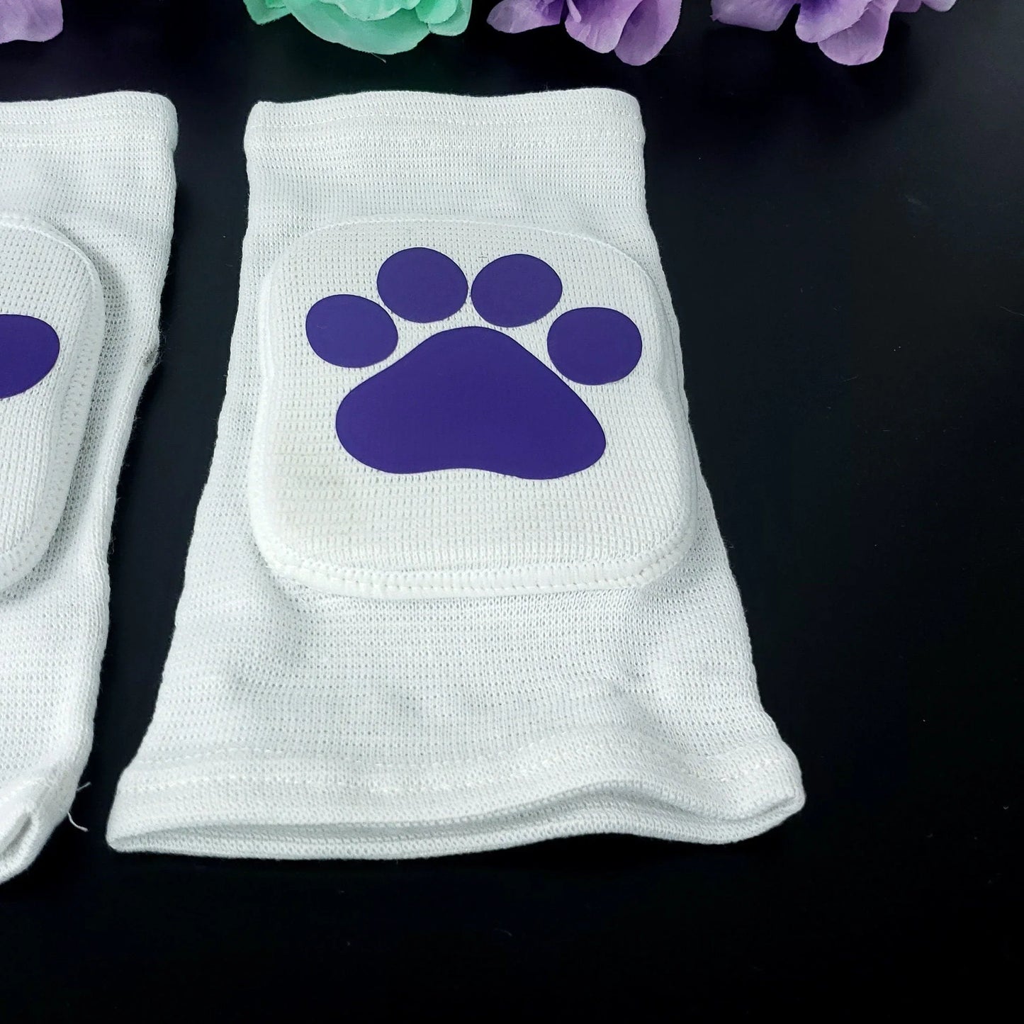 White Paw Knee Pads - Puppy's Aesthetics