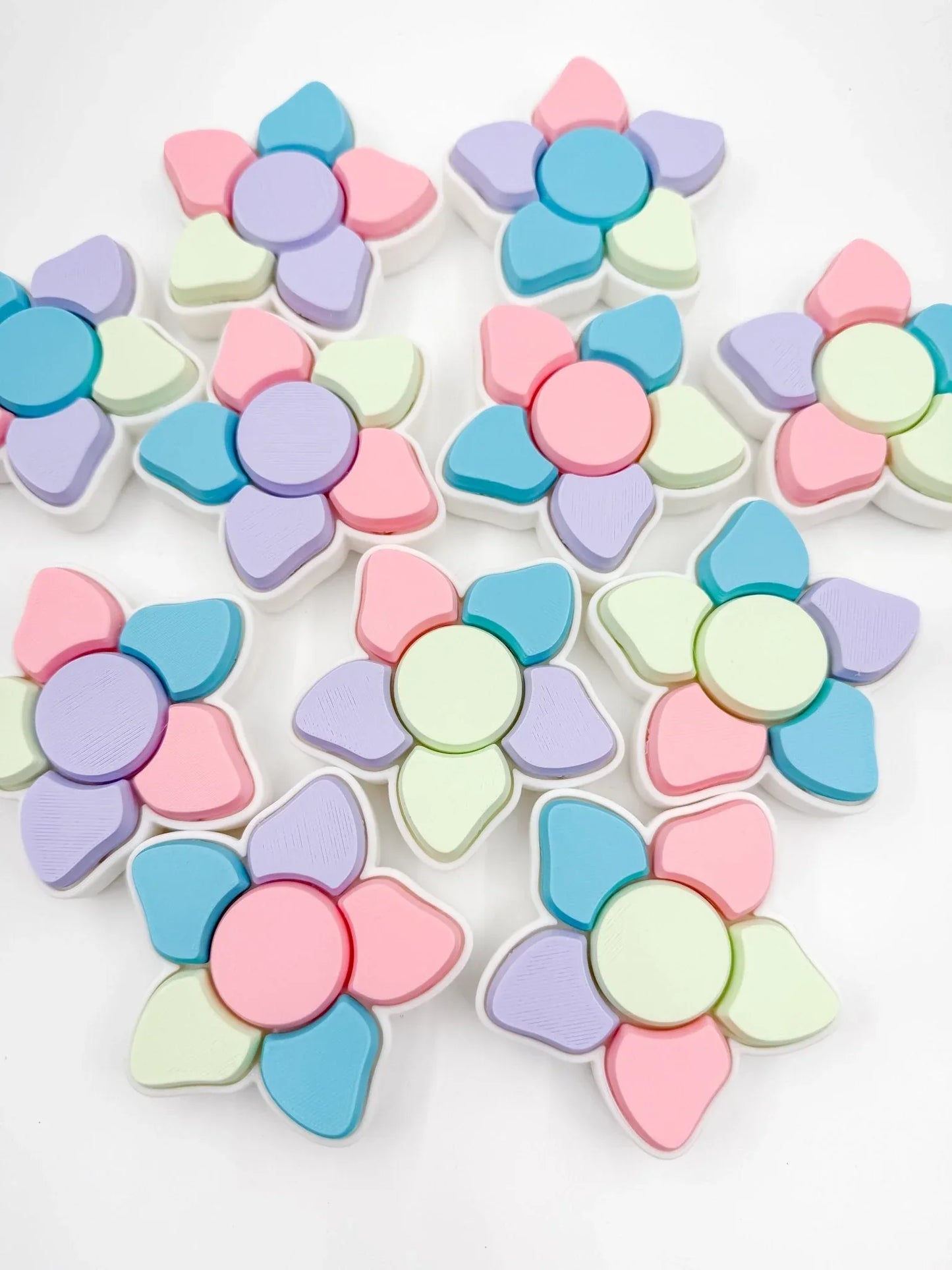 Pastel Flower Multi Keyboard Clicker Fidget - Puppy's Aesthetics