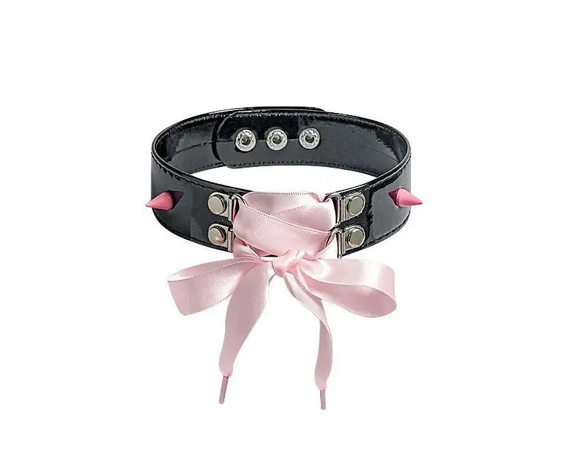 Ribbon Lace-Up Leather Collar
