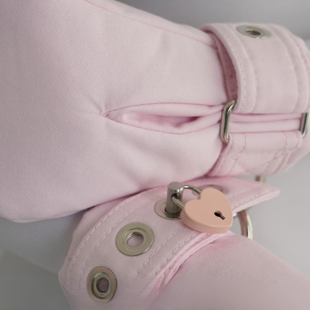 Soft Padded Comfort Mitts