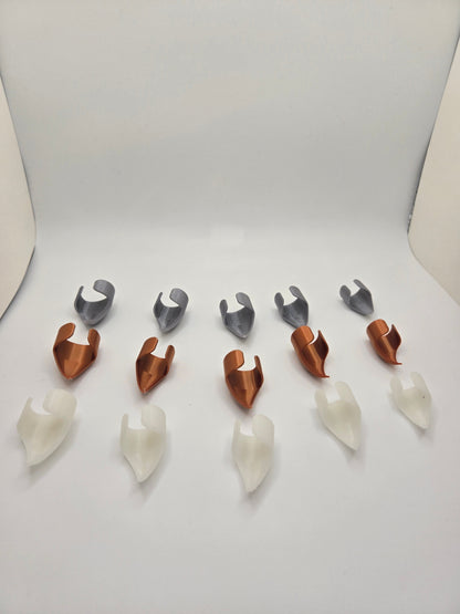 Finger Claws – For Teasing, Scratching & Sensual Tension-Building Touch