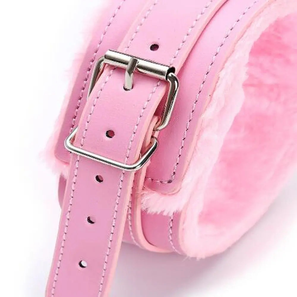 Pretty Pink Fluffy Collar + Leash Set