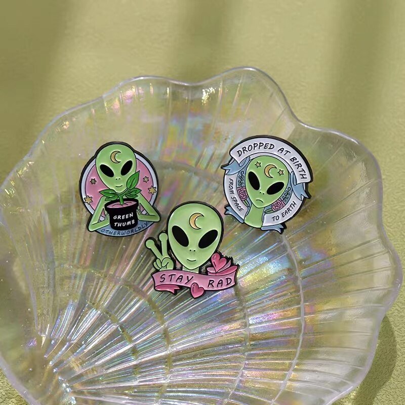 5Pcs 'Believe in Yourself' Alien Enamel Pins Pack Puppy's Aesthetics