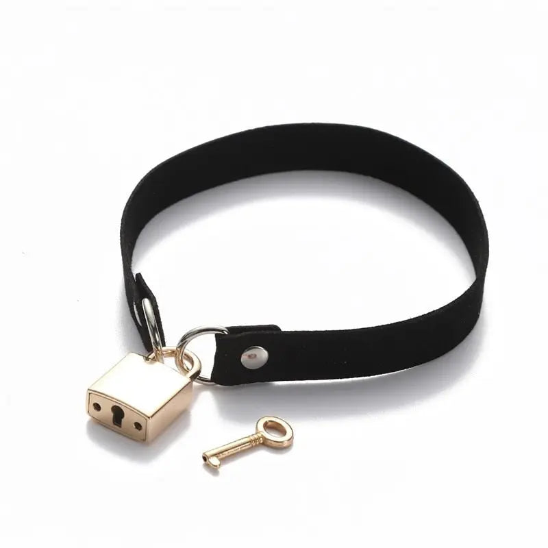 Lock Collar (Colors) black gold lock