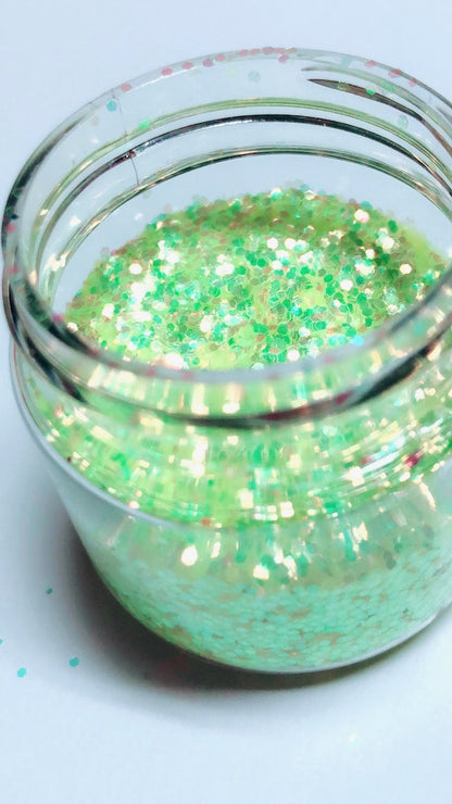ELECTRIC LIME! *UV* Chunky Iridescent Glamdoll Glitter
