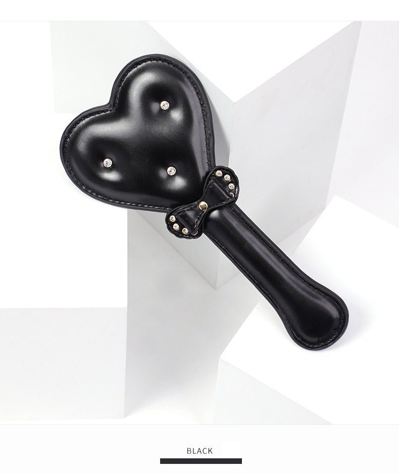 Heart Shape Leather Paddle Puppy's Aesthetics