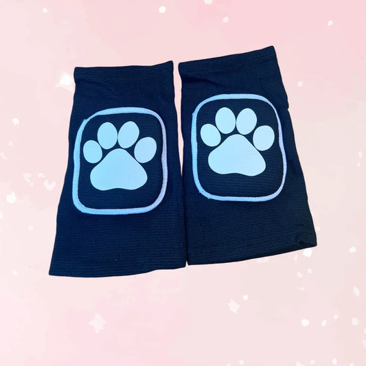 Black & White Paw Knee Pads - Puppy's Aesthetics