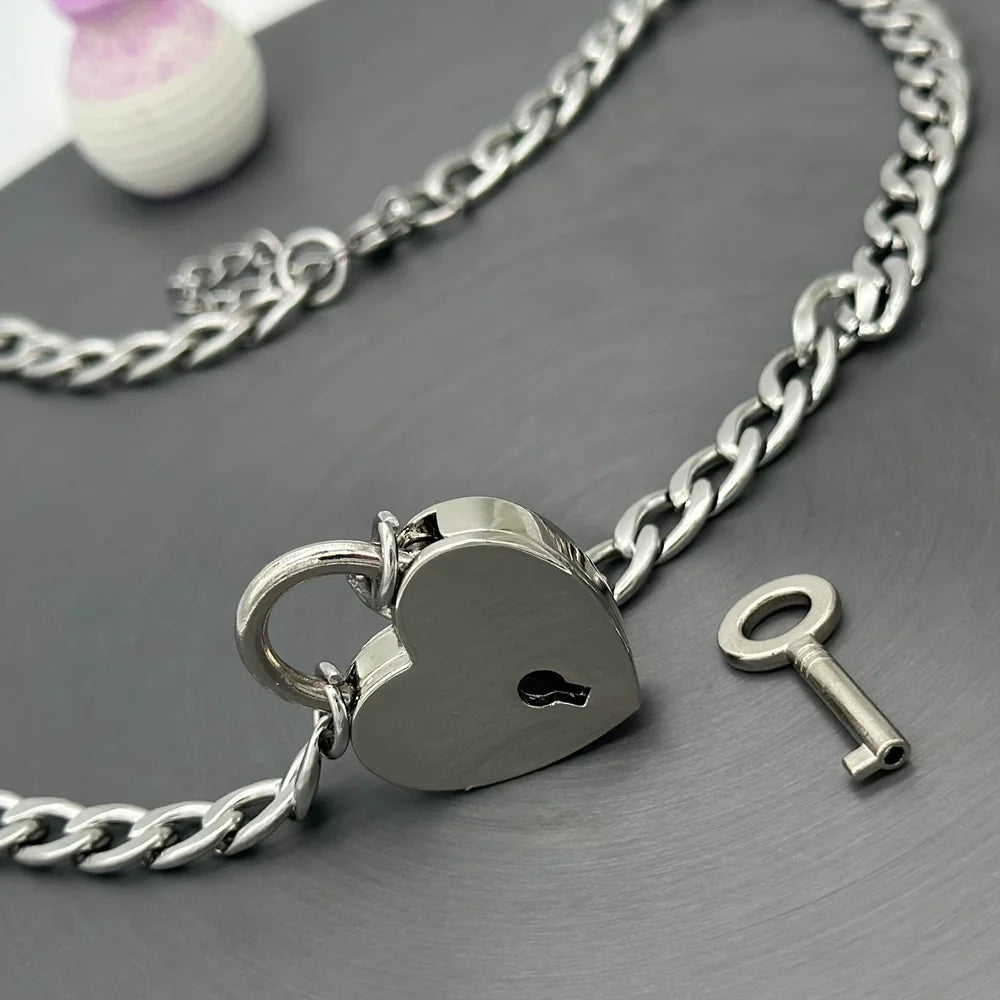 Key to My Heart Day Collar