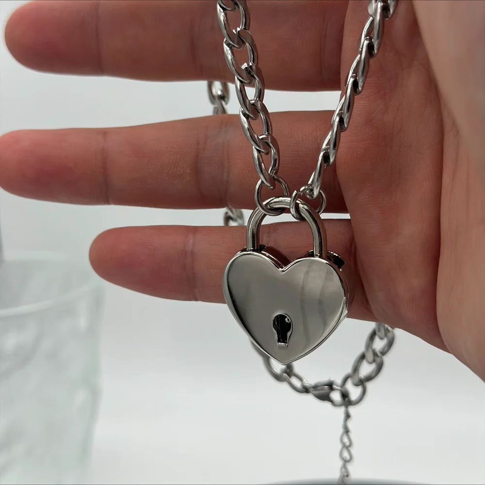 Key to My Heart Day Collar