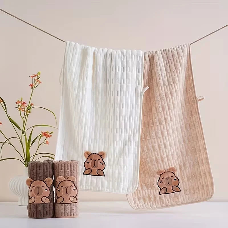 Capybara Cuddle Towel Set (2 Piece)
