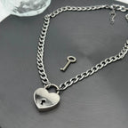 Key to My Heart Day Collar