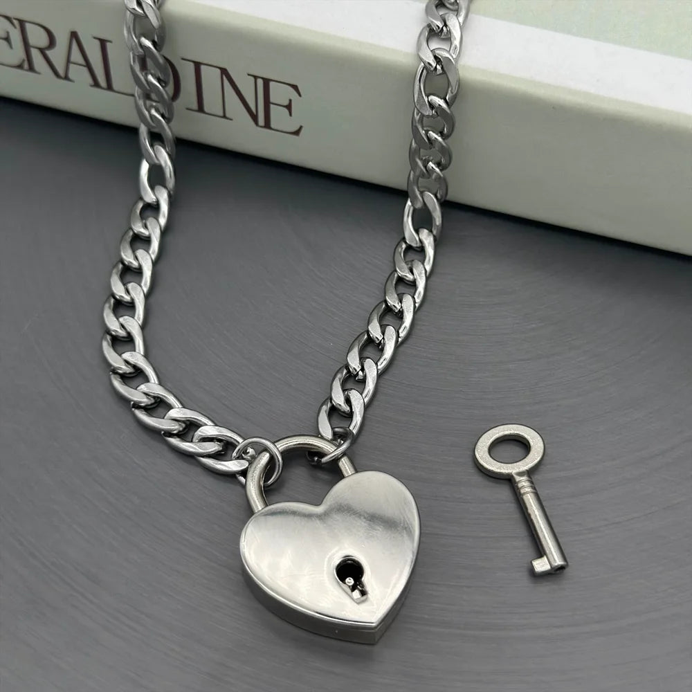 Key to My Heart Day Collar