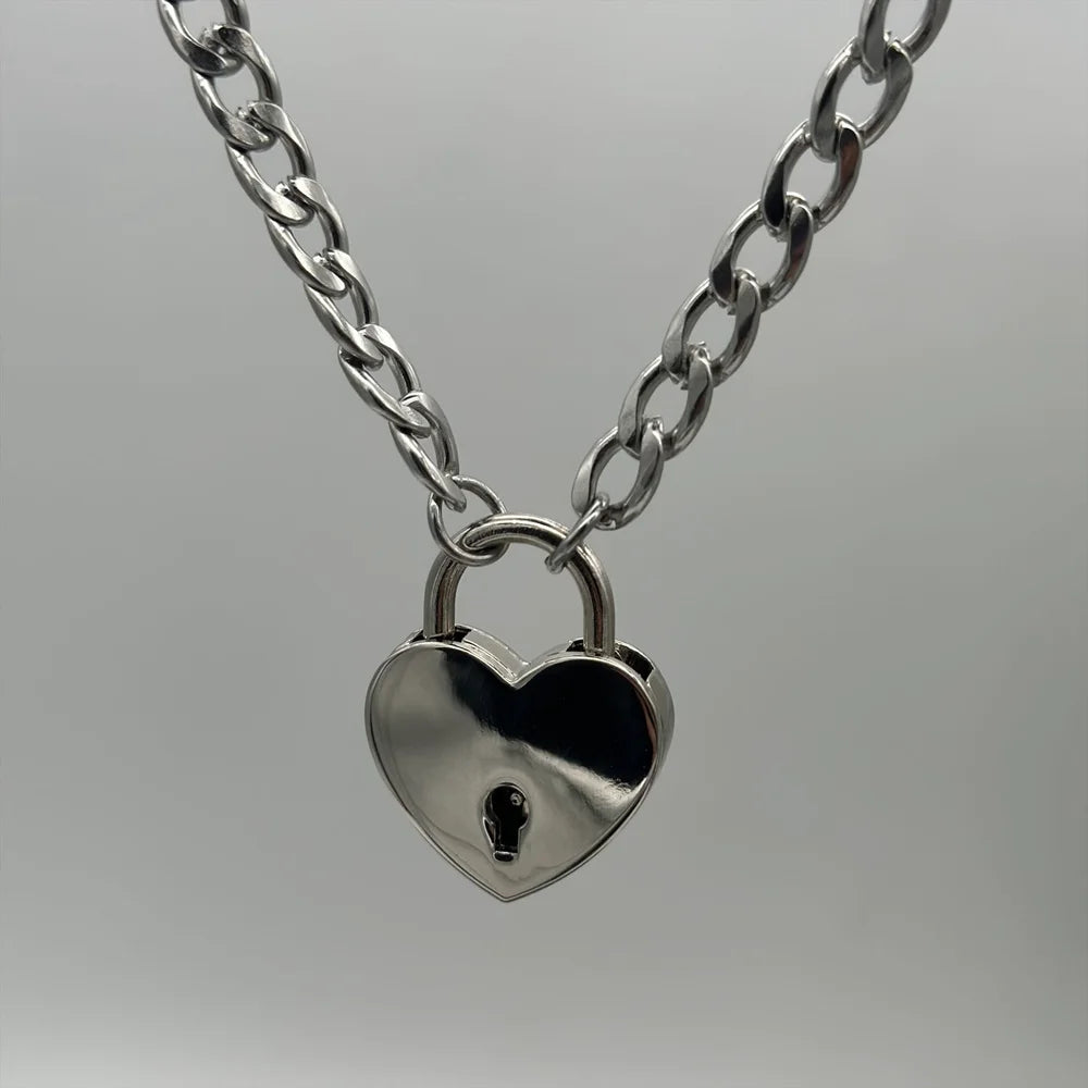 Key to My Heart Day Collar