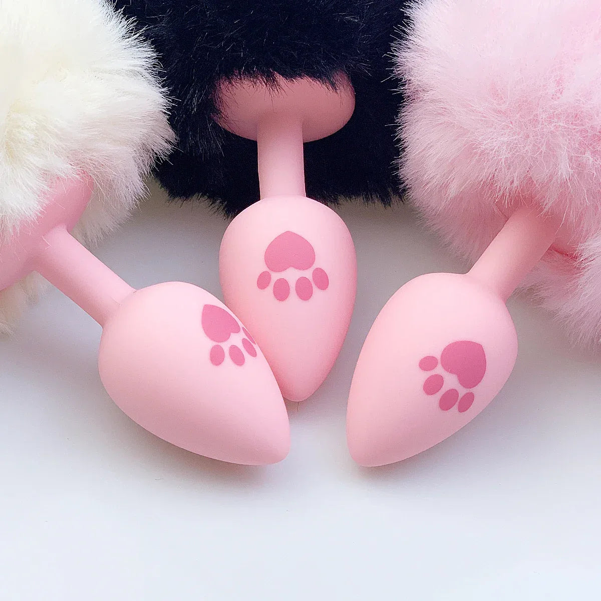 Fluffy Bunny Silicone Paw Plug - Puppy's Aesthetics