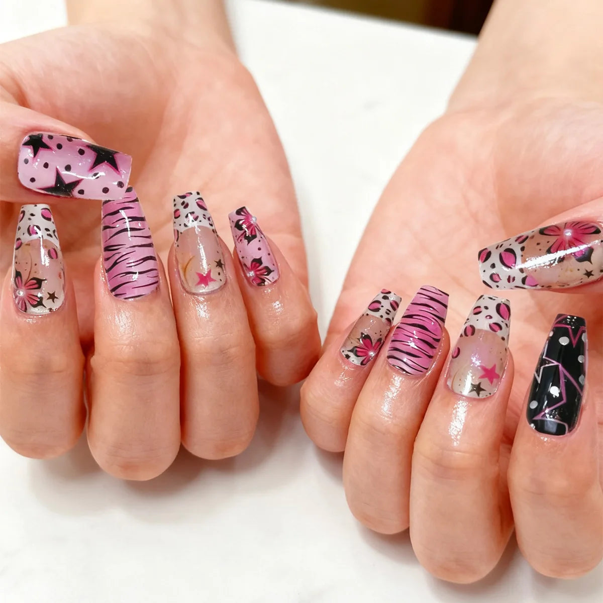 Wild Starlet Press-On Nail Set (30 Piece)