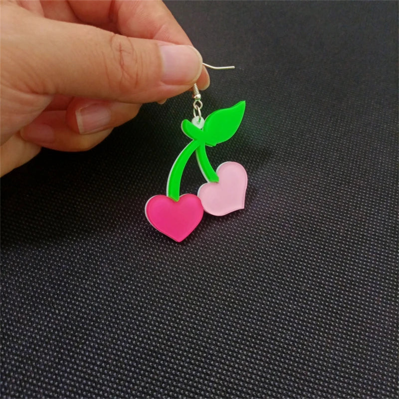 Peachy Sweetheart Dangle Earrings - Puppy's Aesthetics