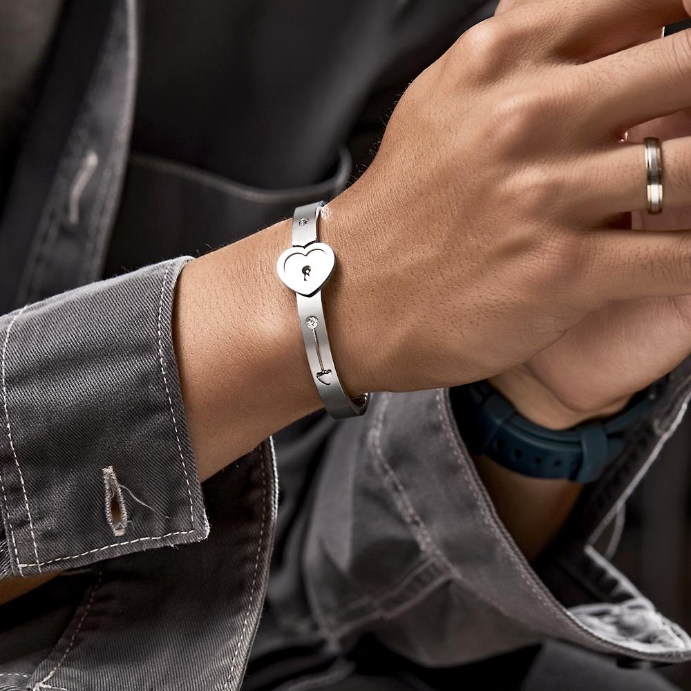 Custom Engraved Lock Bracelet & Key - Puppy's Aesthetics