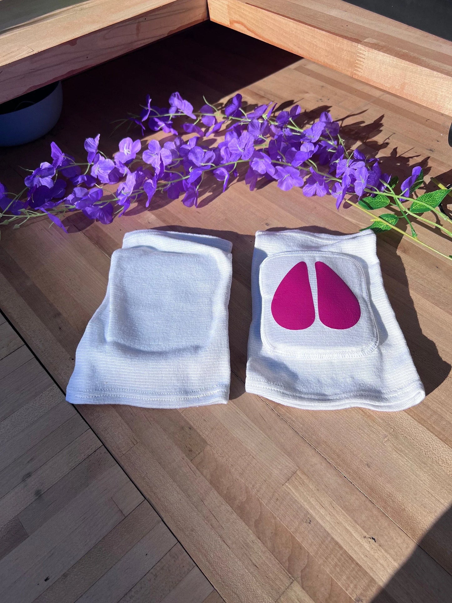 White Cow Knee Pads - Puppy's Aesthetics