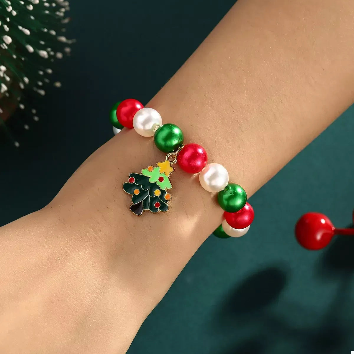 Holiday Pearl Charm Bracelet Set - Puppy's Aesthetics