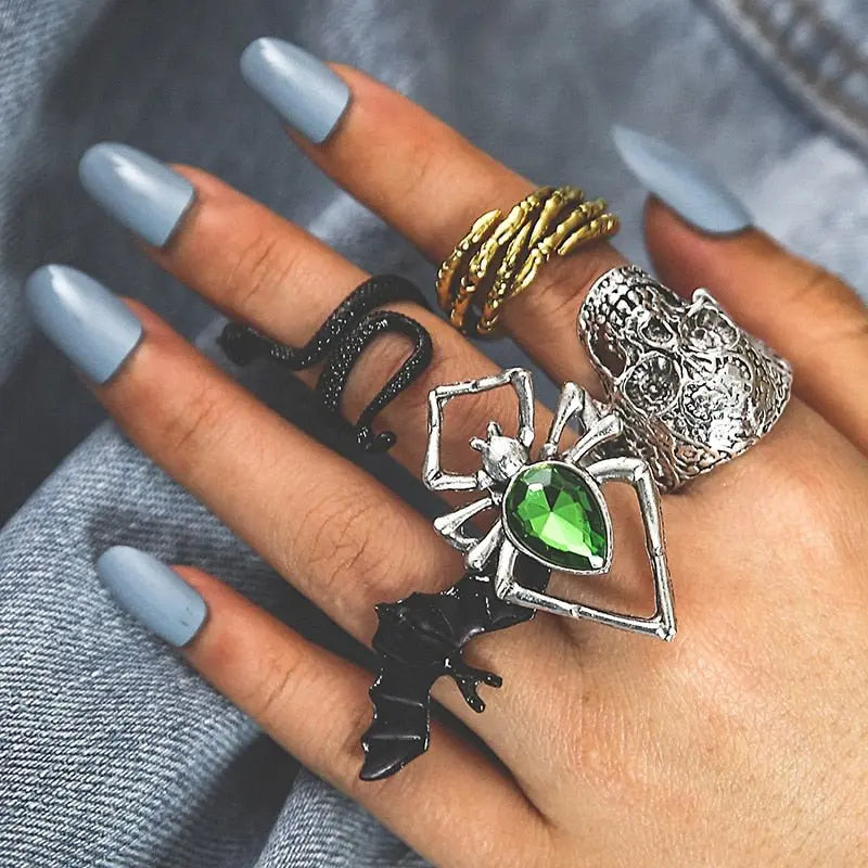 Silver Gothic Ring Set 6136