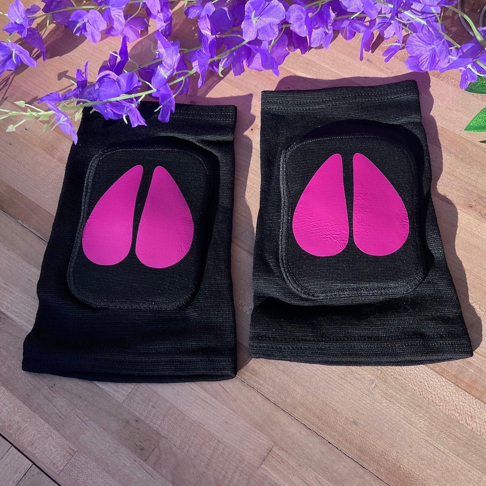 Black Cow Knee Pads - Puppy's Aesthetics