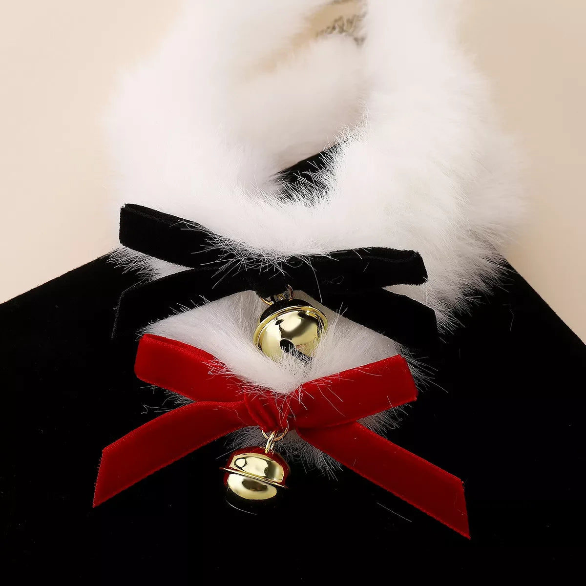Cozy Christmas Bell Choker - Puppy's Aesthetics
