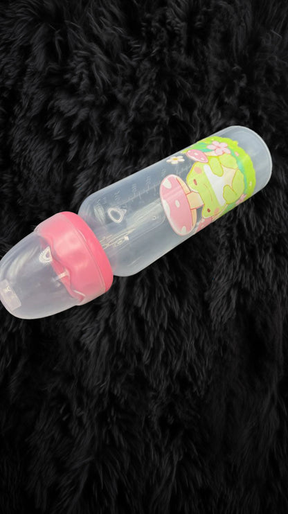 Frog and Mushrooms ABDL Bottle - 8 oz - Puppy's Aesthetics