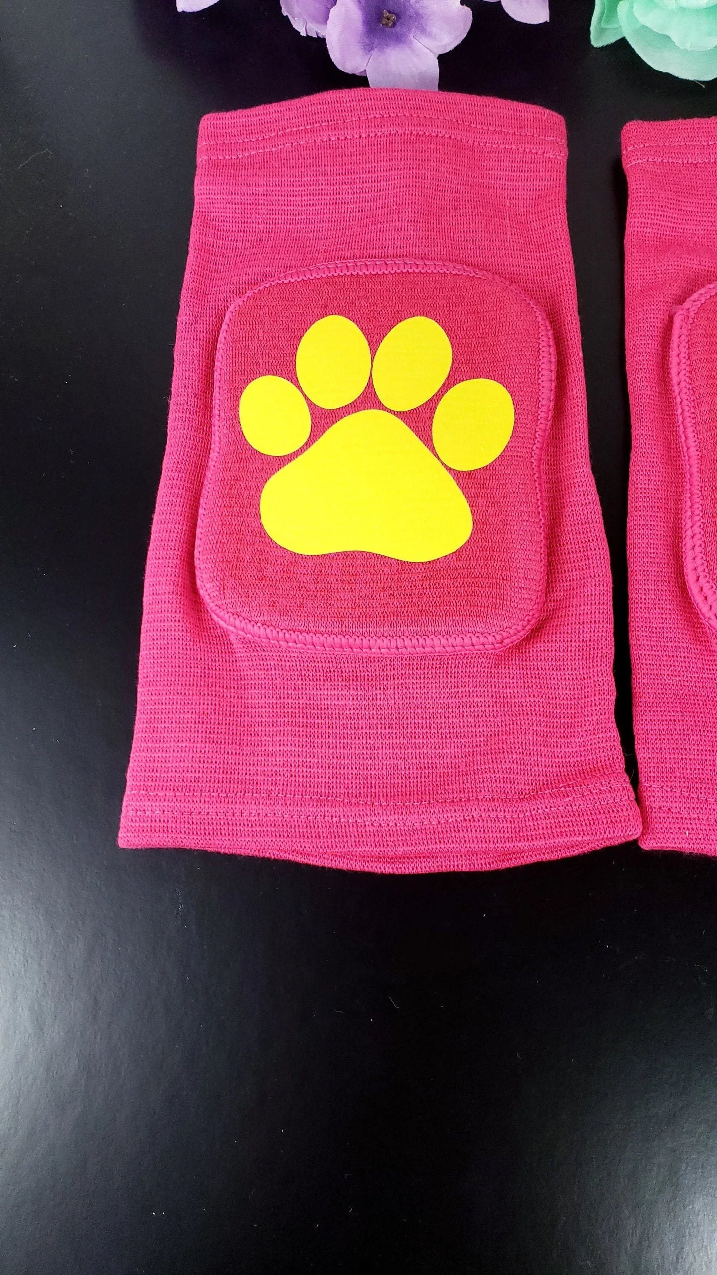 Hot Pink Paw Knee Pads - Puppy's Aesthetics