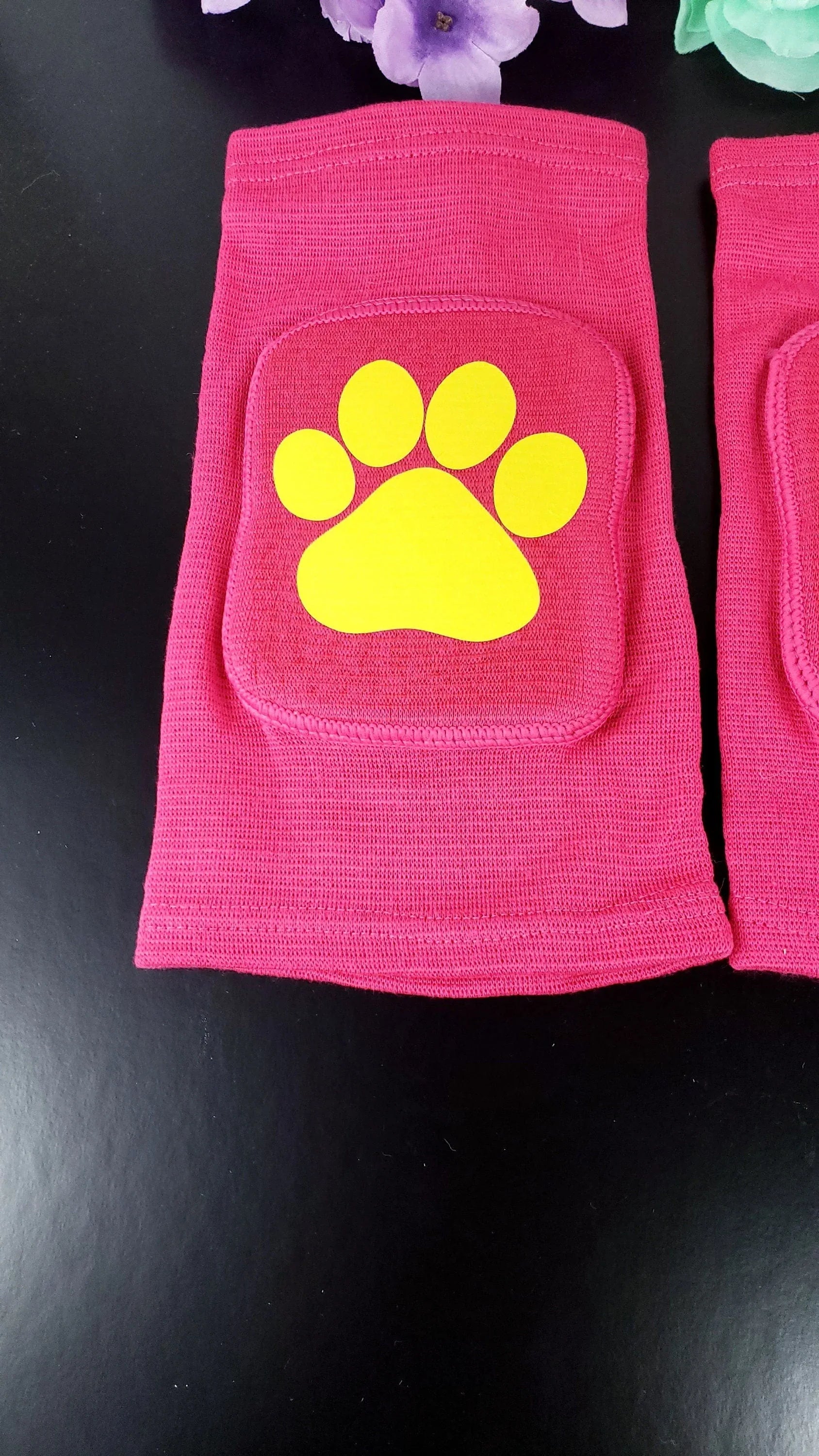 Hot Pink Paw Knee Pads - Puppy's Aesthetics