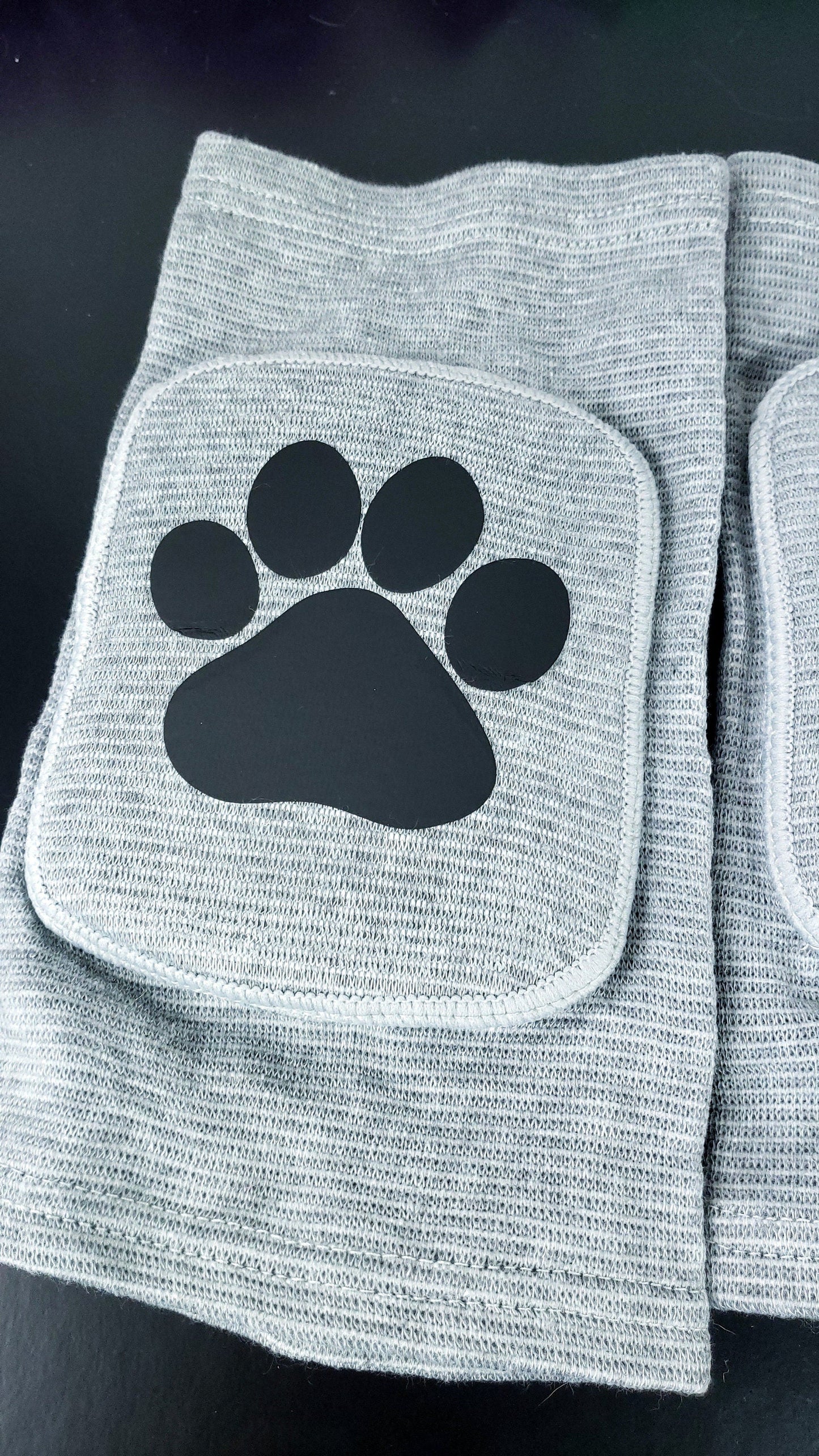Gray Paw Knee pads - Puppy's Aesthetics