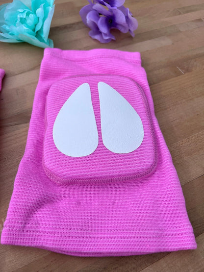 Pink Cow Knee Pads - Puppy's Aesthetics