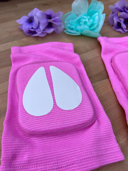 Pink Cow Knee Pads - Puppy's Aesthetics