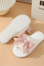 White Cute Bowknot Fluffy Slippers - Puppy's Aesthetics