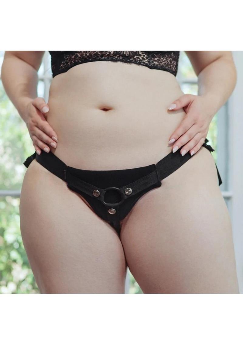 Sportsheets Curvy Divine Strap-On Harness
