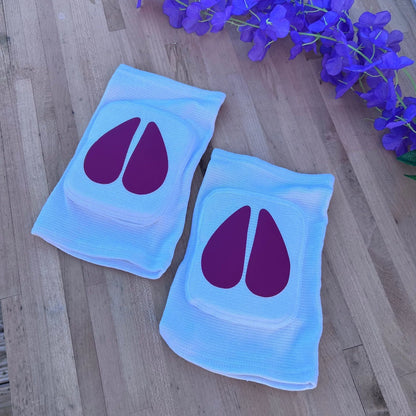 White Cow Knee Pads - Puppy's Aesthetics